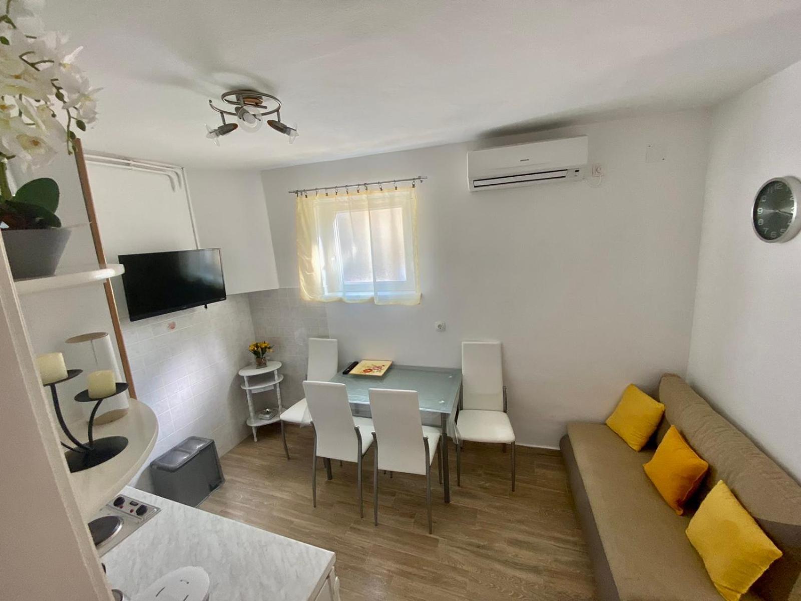 Apartmani Franciska Раб Екстер'єр фото
