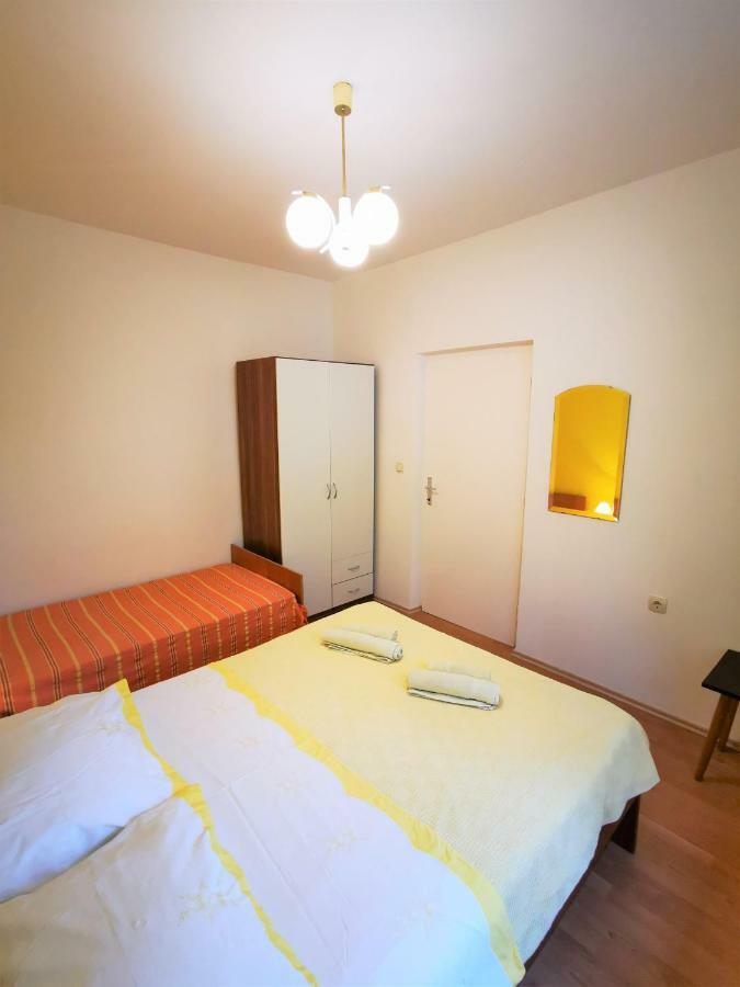 Apartmani Franciska Раб Екстер'єр фото